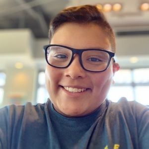 Meet your Posher, Zeke